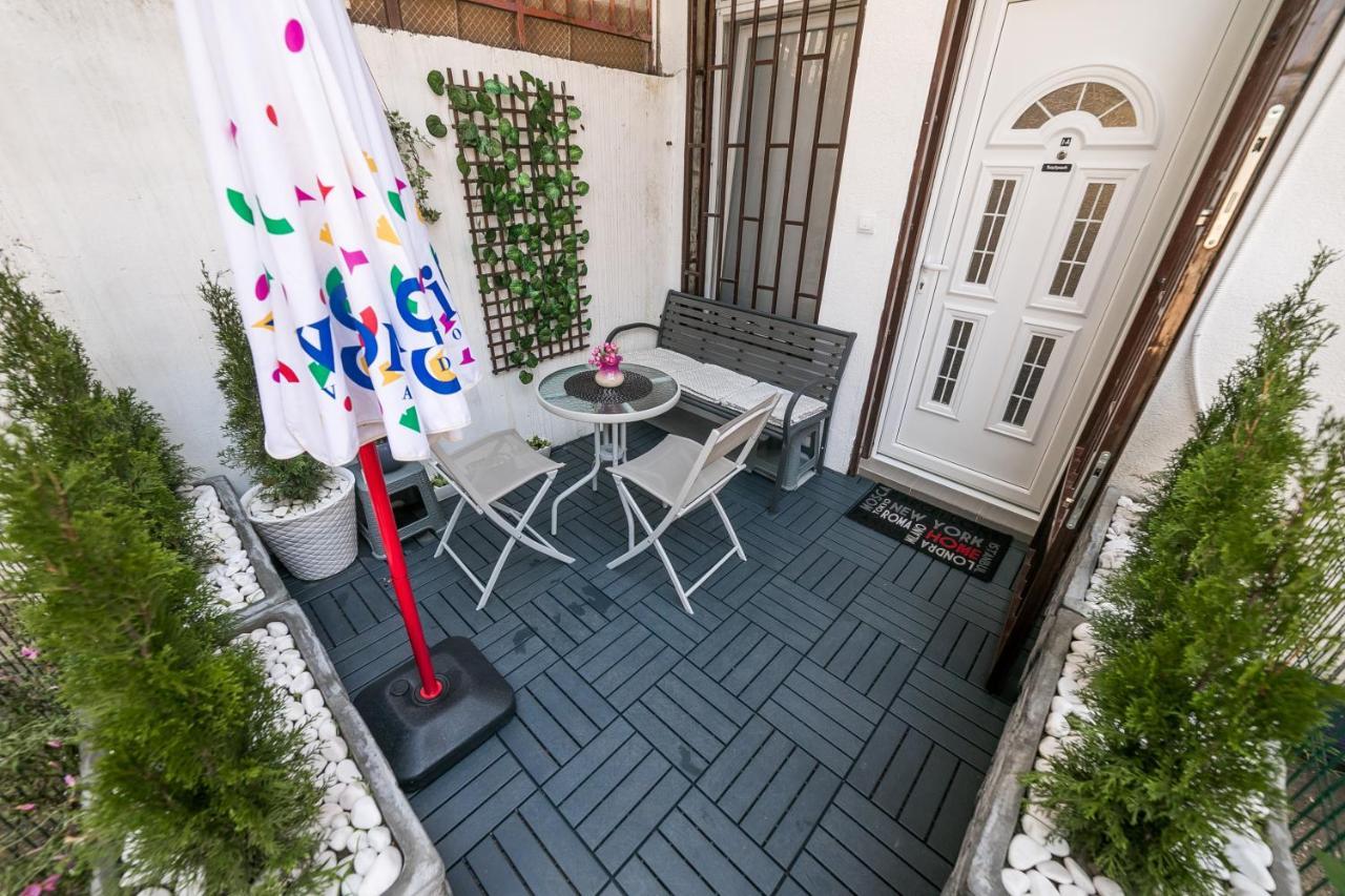 Gray Luxe Lägenhet Belgrad Exteriör bild